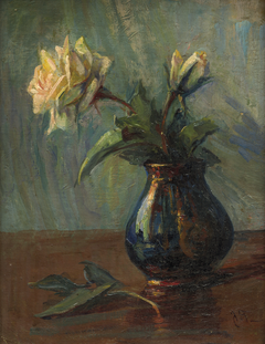 Vase with roses