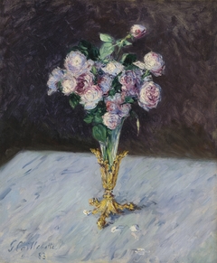 Bouquet de roses dans un vase de cristal by Gustave Caillebotte