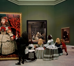 Las Meninas renacen de noche IV: Peering at the secret scene behind the artist by Yasumasa Morimura